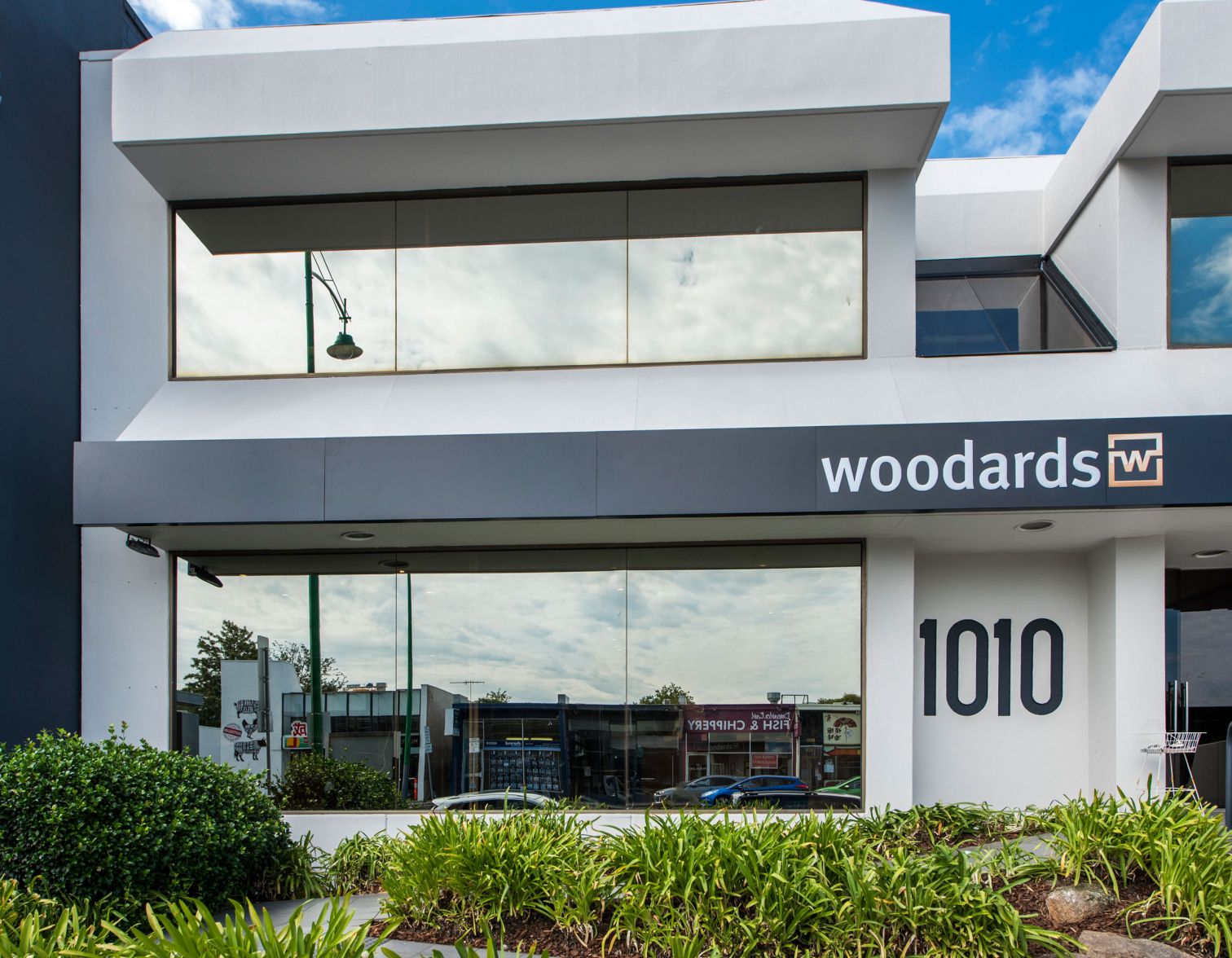 Anahita Davachi, Doncaster East Real Estate Agent Woodards Doncaster East
